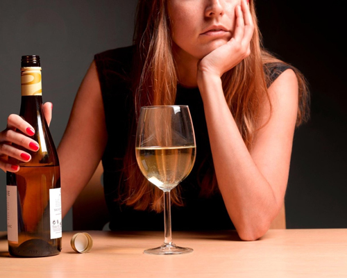Анонимное лечение женского алкоголизма в Минусинске